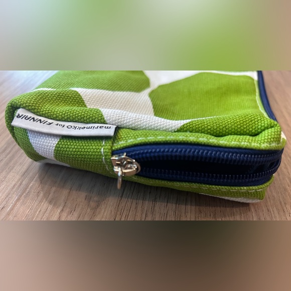 Marimekko for Finnair Amenity Pouch - Picture 2 of 8